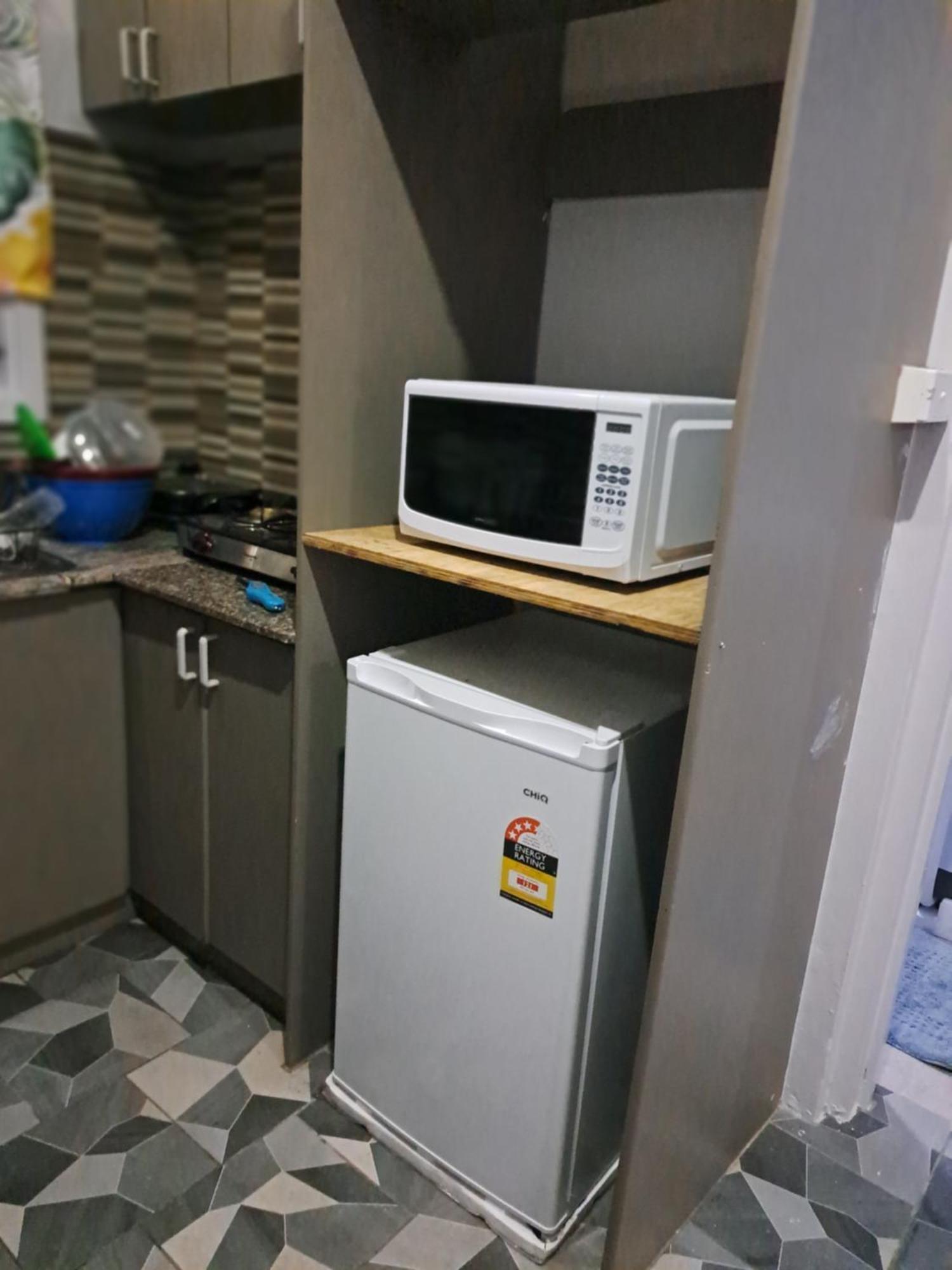 לינה וארוחת בוקר סובה Tropical Almond Haven מראה חיצוני תמונה